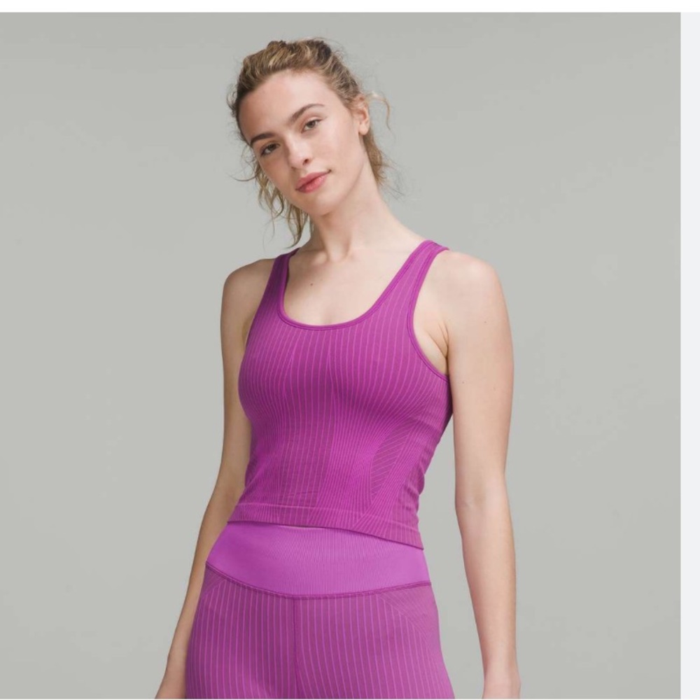 Lululemon Ebb to Street Crop Tank